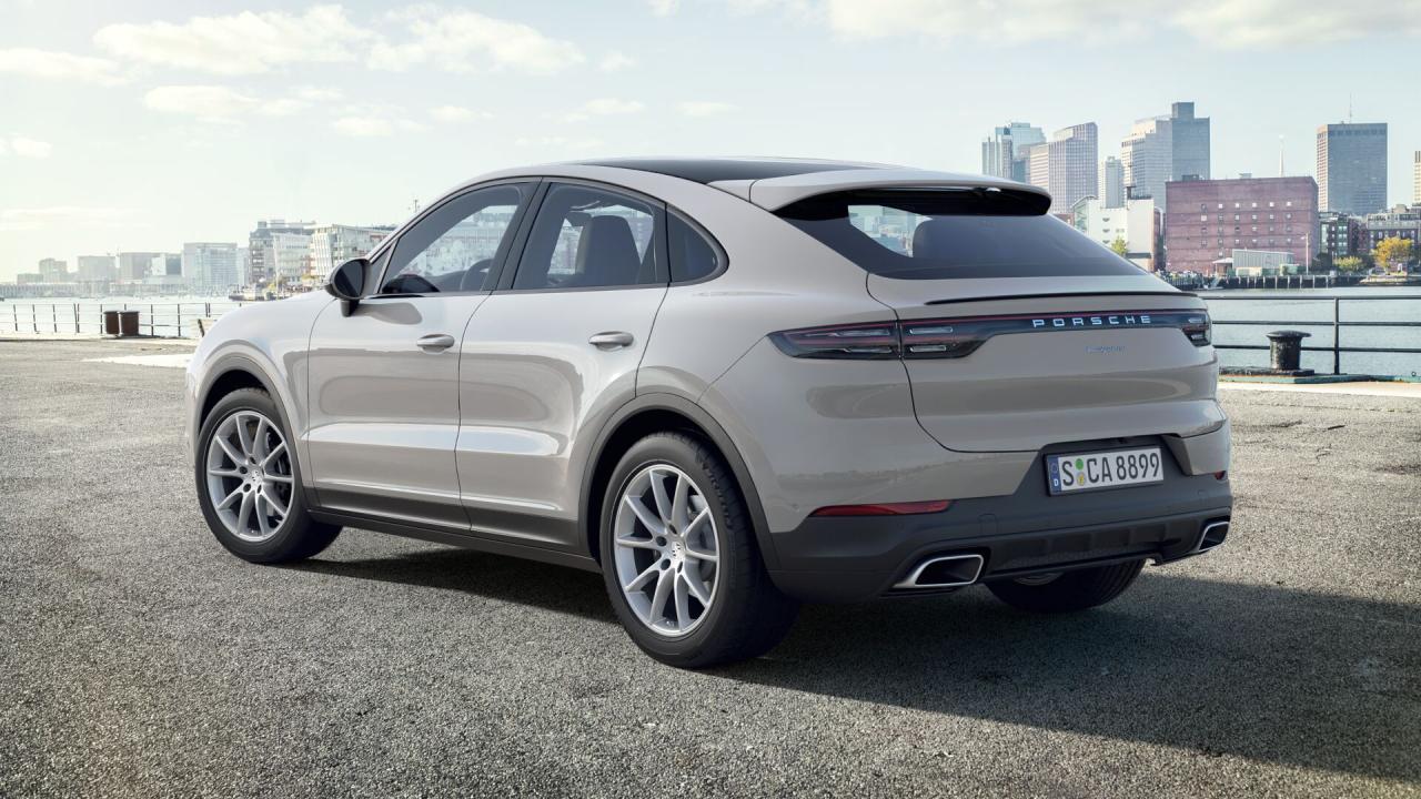 Prices and Specifications for Porsche Cayenne Coupe Standard 2023 in